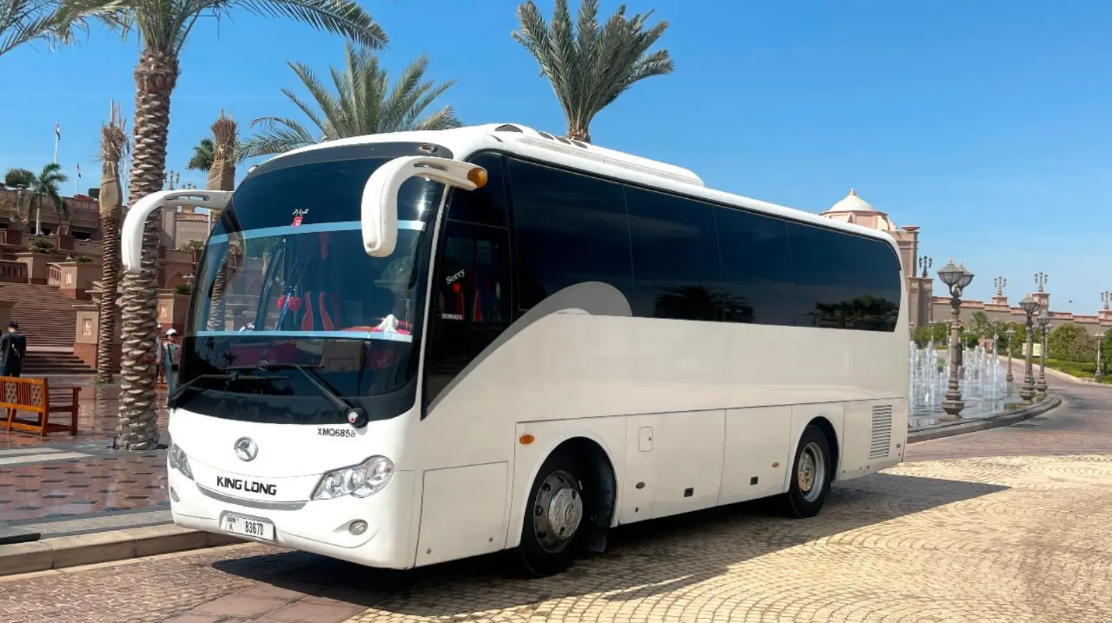 How to Choose the Perfect Bus or Minivan Size for Your Group Trip in Dubai & UAE