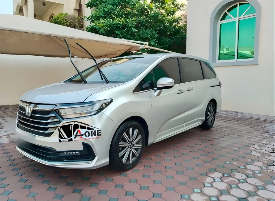 Honda Odyssey family van rental in dubai