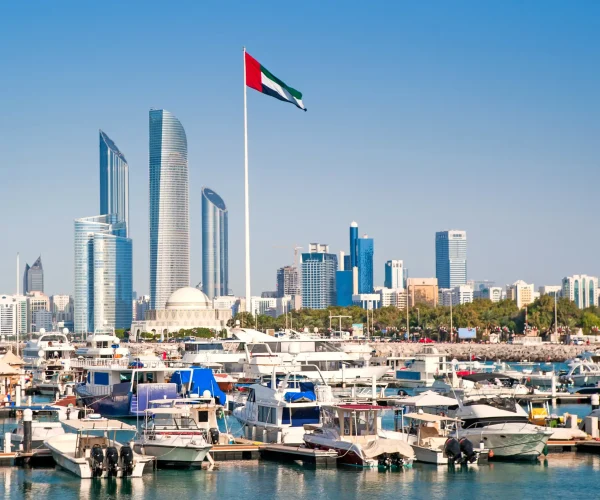 quay-with-yachts-and-skyscrapers-2026-01-09-10-45-22-utc